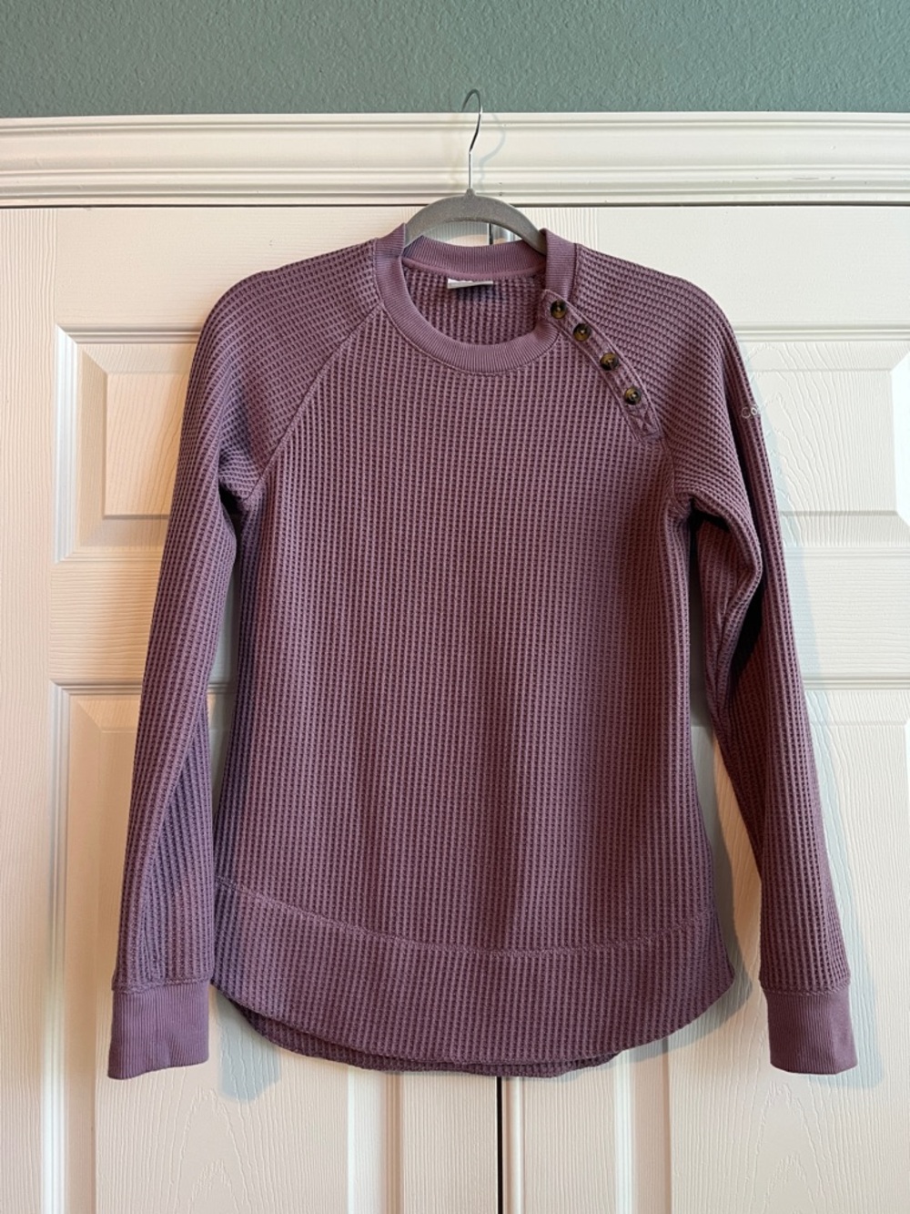 Columbia Women's Mauve Waffle Knit Button-Shoulder Sweater